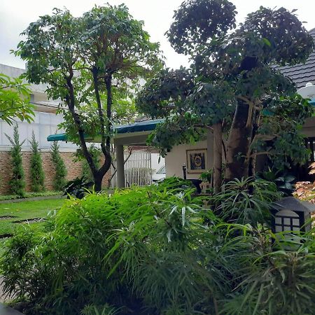 The Sriwijaya Hotel - Halal Hotel Padang  Exterior photo